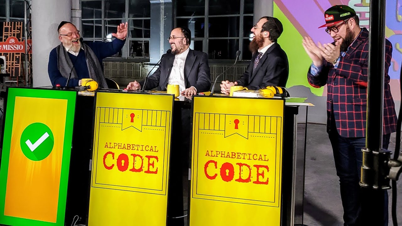 Michoel Schnitzler, Lipa Schmeltzer, & Mendy Pellin Play Alpebedical Order at Rccs with Kosher Guru!