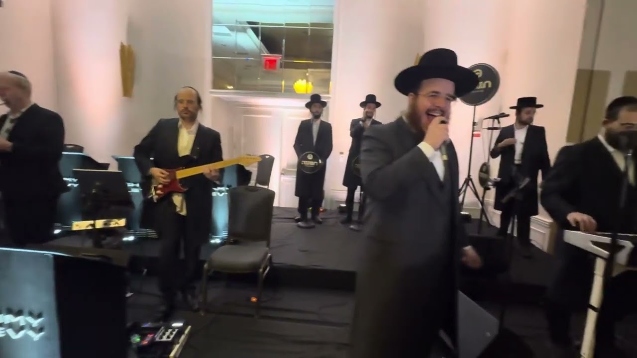 Nussbaum & Krupp Wedding | Singer Yidi Bialostozky with Tnuah תנועה Choir | Shimmy Levy Production