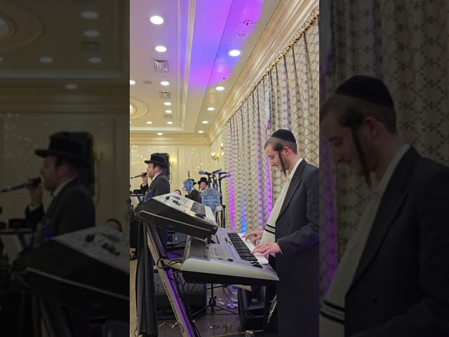 מחרוזת שירי פורים- לייב- שלוימי בוכנר - ואהרלה סמט