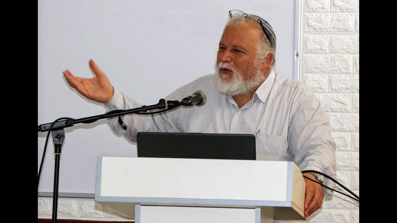 אסופות | הרב יהודה עמיחי ראש מכון התורה והארץ | אוצר ב"ד ואוצר הארץ