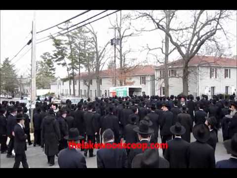 Levaya Hatzolah member R' Dovid Levine zl