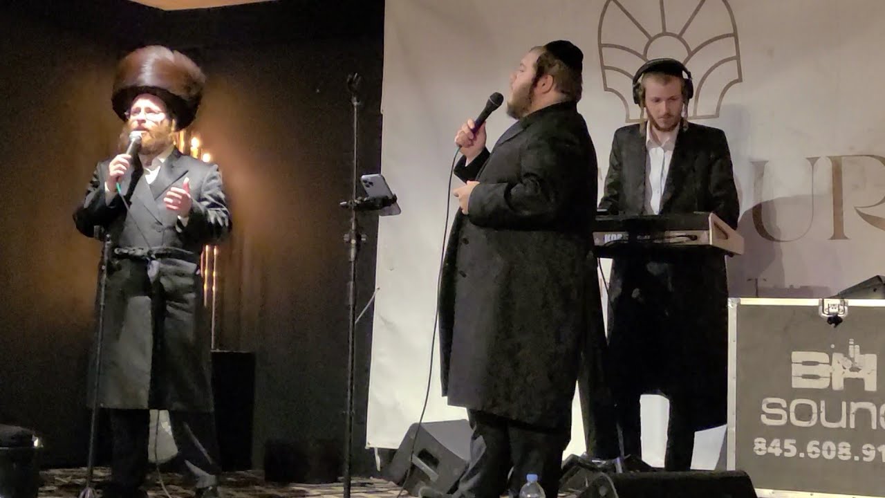 Levy Falkowitz & Shlomo Yakov Weber Entertaining At A Program In Melour Hotel In Tannersville, NY