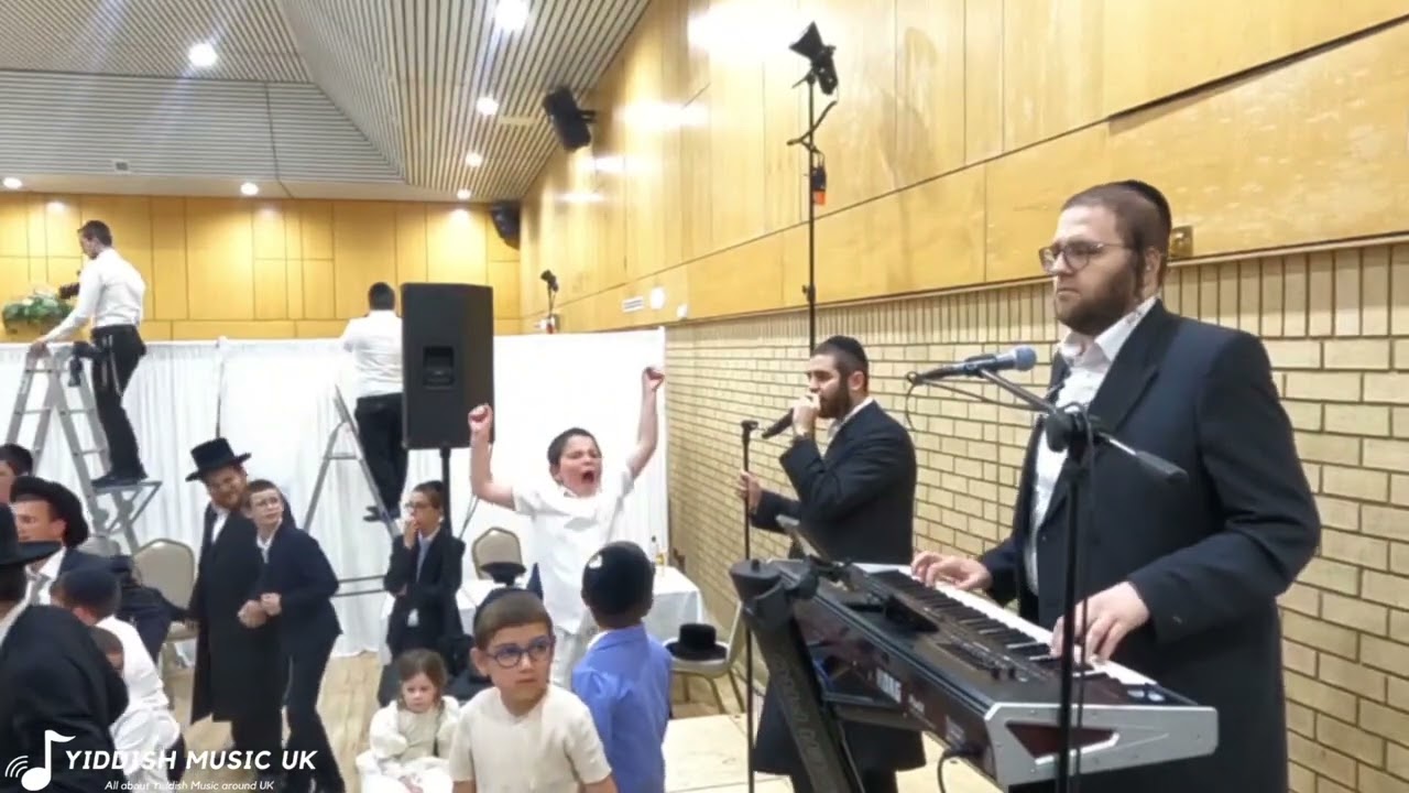 Watch a Second Dance Ft. Sruli Friedman & Yitzchok Ginsberg