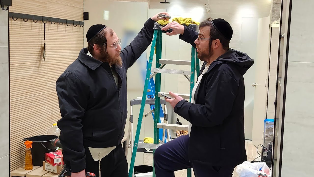 סיור בהמקווה החדש של דיירעקטער'ס שוהל עם זאבי פריד!