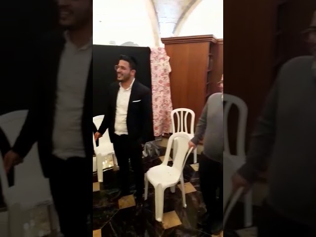 הסרטון שכבש את הרשת! אופיר סלומון בקבר רבי מאיר בעל הנס