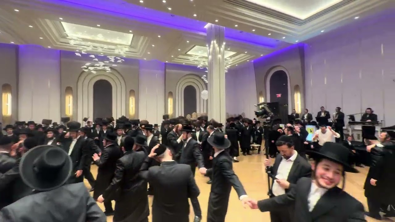 Avrumi Berko on the keys & Shea Berko Yisroel Duvid Kupil & Indig fire 🔥