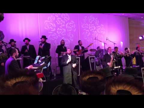 Shmueli Ungar and Shira choir and freilech band rocking the house #3