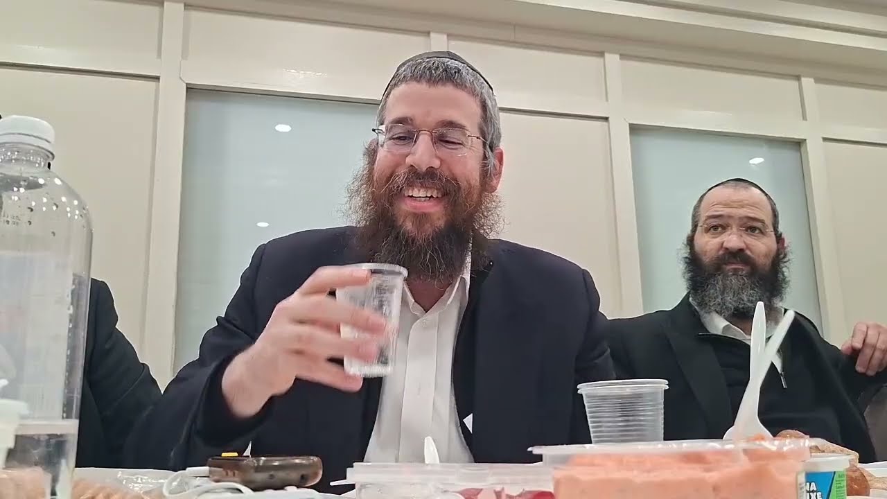 התוועדות לכבוד י' שבט הרב יוסף קליין עם מעייני ישראל ביתר ע"י האוהל הקדוש  באתי לגני תשכ"ו תשפ"ו