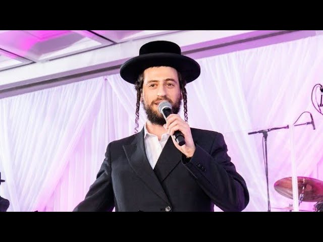Moshe Kraus Talking As 'Father Of The Year,' Of His Daughter's School annual Event