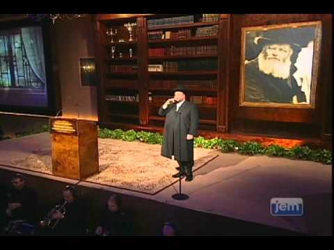 Chazzan Yitzchak Meir Helfgot sings Ani Maamin at the International Conference of Shluchim 2010