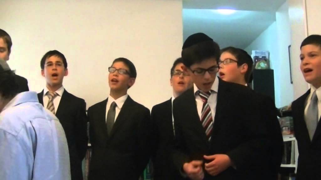 Shira Chadash Boys Choir V'Zakeini