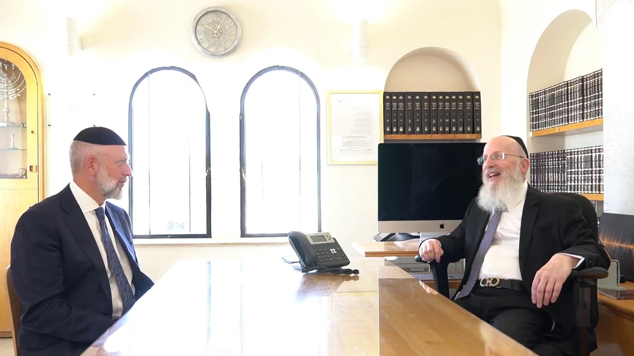 #104: Behind the Bima - Rabbi Yitzchak Berkovits