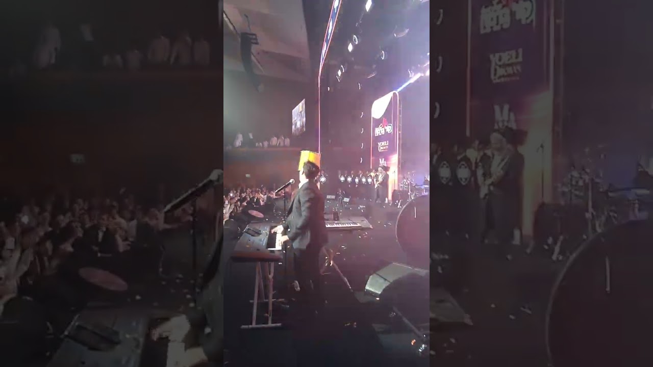 ליפא שמלצר משתולל בישיבשיר ולובש כלי נגינה... #מטורף #live #music