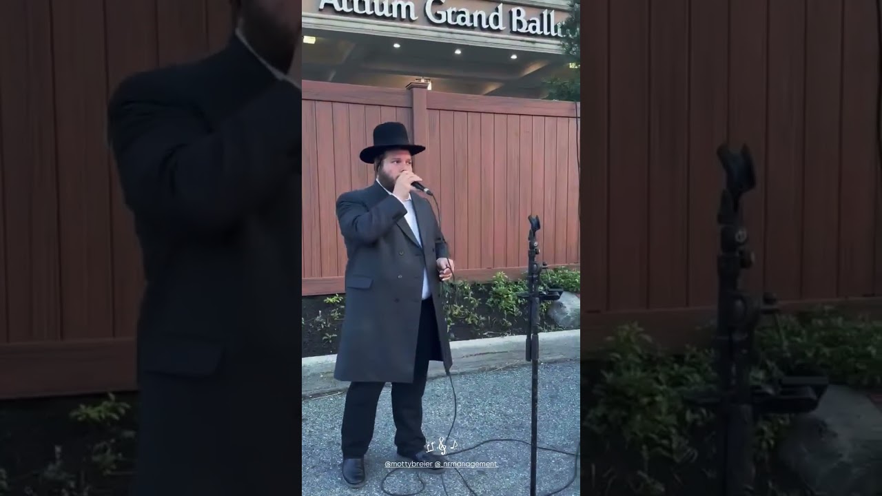 Chuppah: Motty Breier 🎹 Levy Falkowitz 🎤
