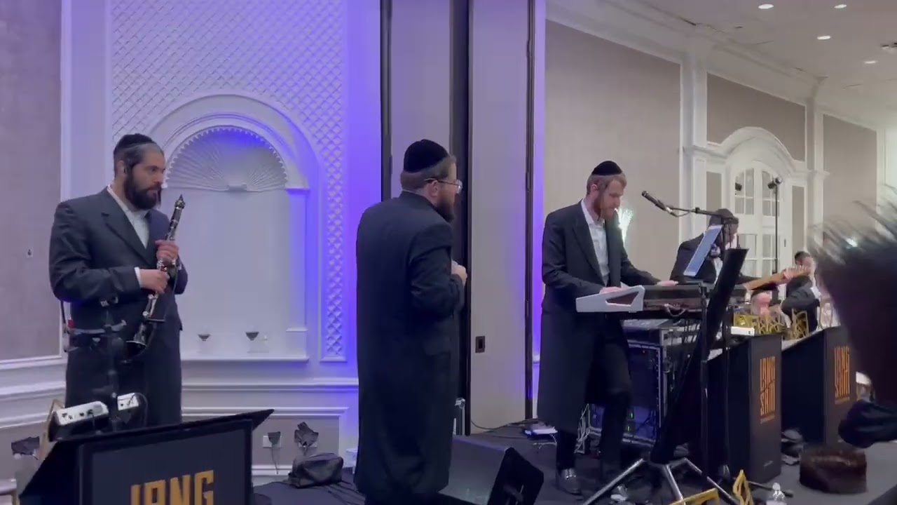 טאנץ עם שייעה ברקו ותזמורת של הערשי לאנגסאם - אברומי בלטי