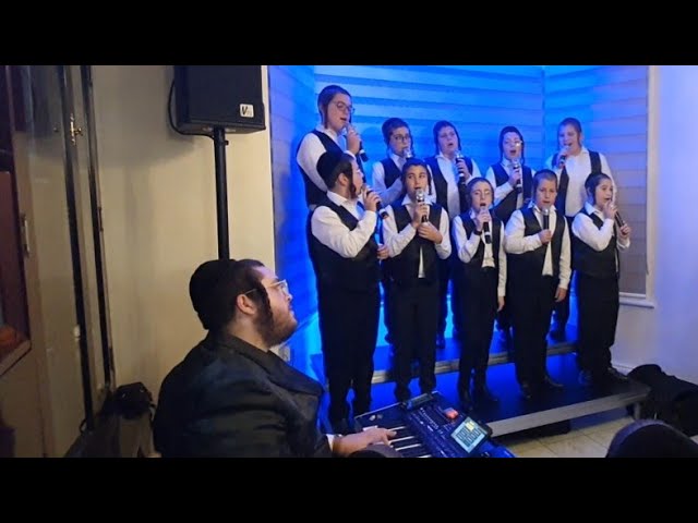 Highlights of a recent event with Yiddish Nachas Boys Choir & Chesky Honig