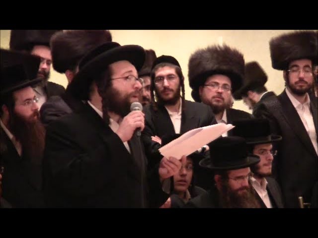 R' Yoel Roth calling up Mohorosh Shlit"a to Mitzva Tantz