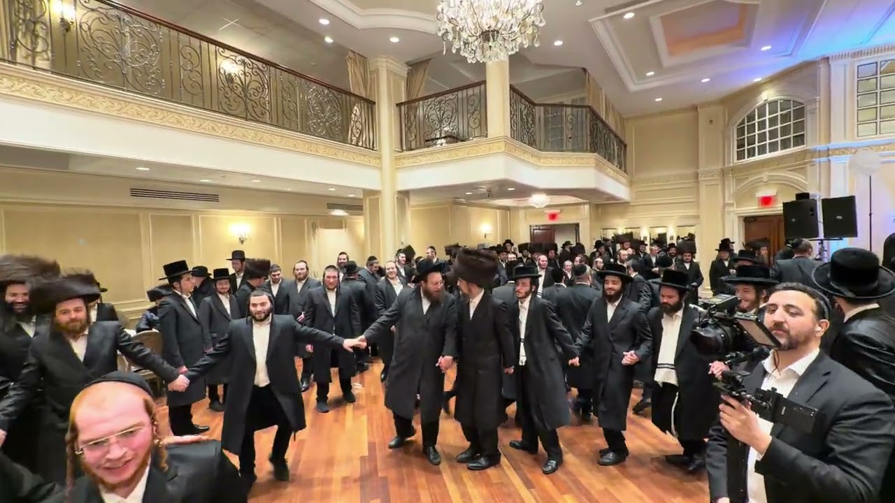 Avrumi Cohn Kalmey SchwartzYitzy weissberg’s wedding