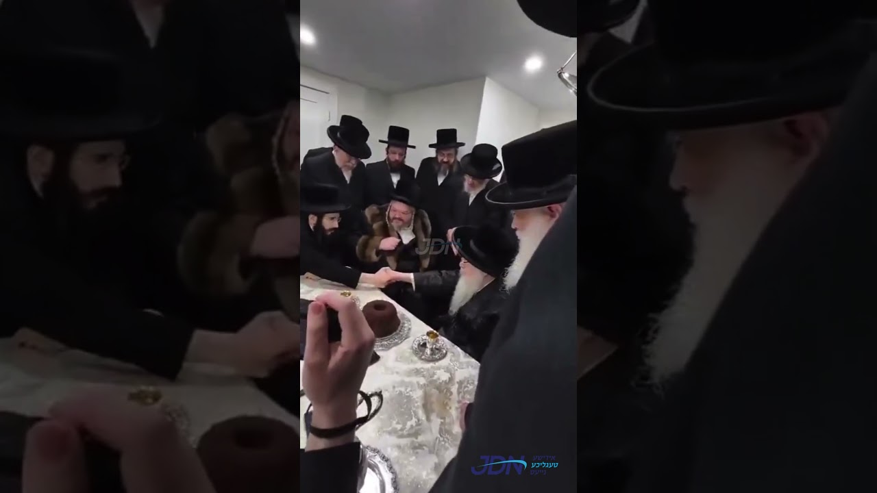 הרה"צ רבי אהרן מרדכי רוקח בן האדמו"ר מבעלזא באזוכט ביי האדמו"ר מצאנז קלויזענבורג