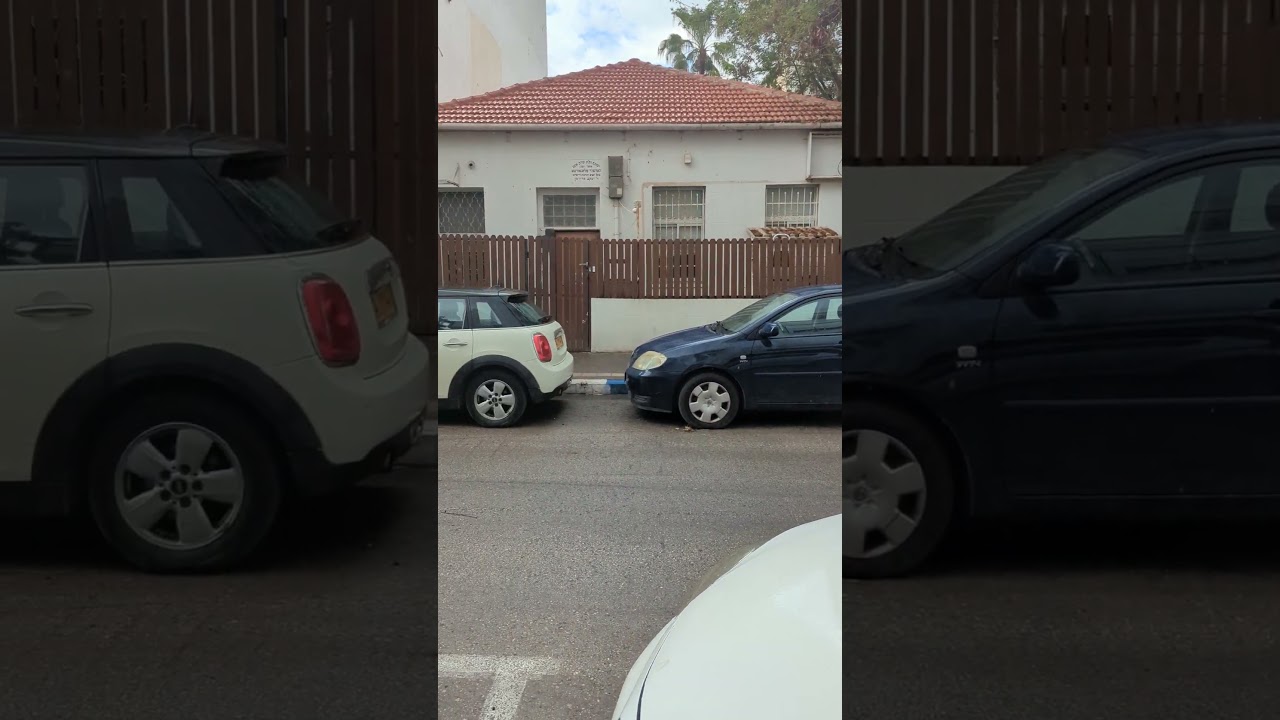 Tel Aviv #59- R Foleh Kahan's apt in the bldg across the Chabad yeshiva on Rav Kook St. - RC Dalfin