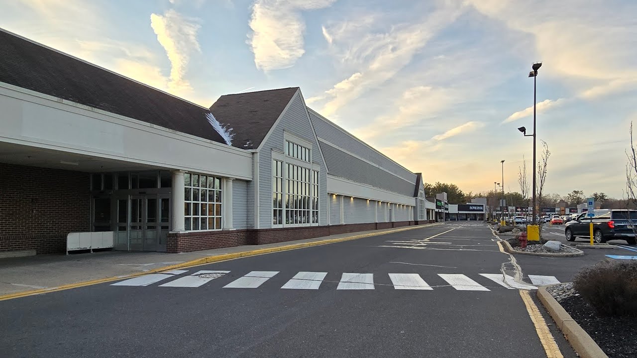 Exciting News! Gourmet Glatt is opening another  location! Now in Jackson at Bennett's Mills Plaza!