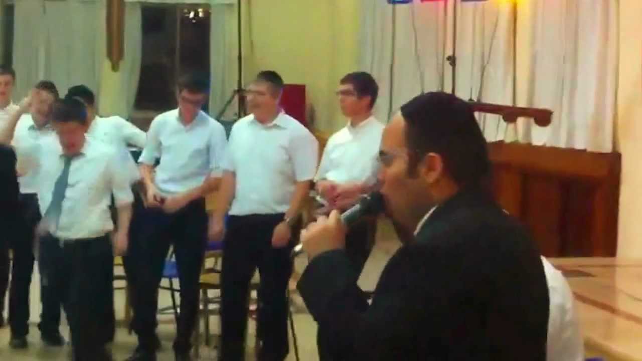 Baryo with Rabbi Baruch Chait sing Vaani Bechasdecho
