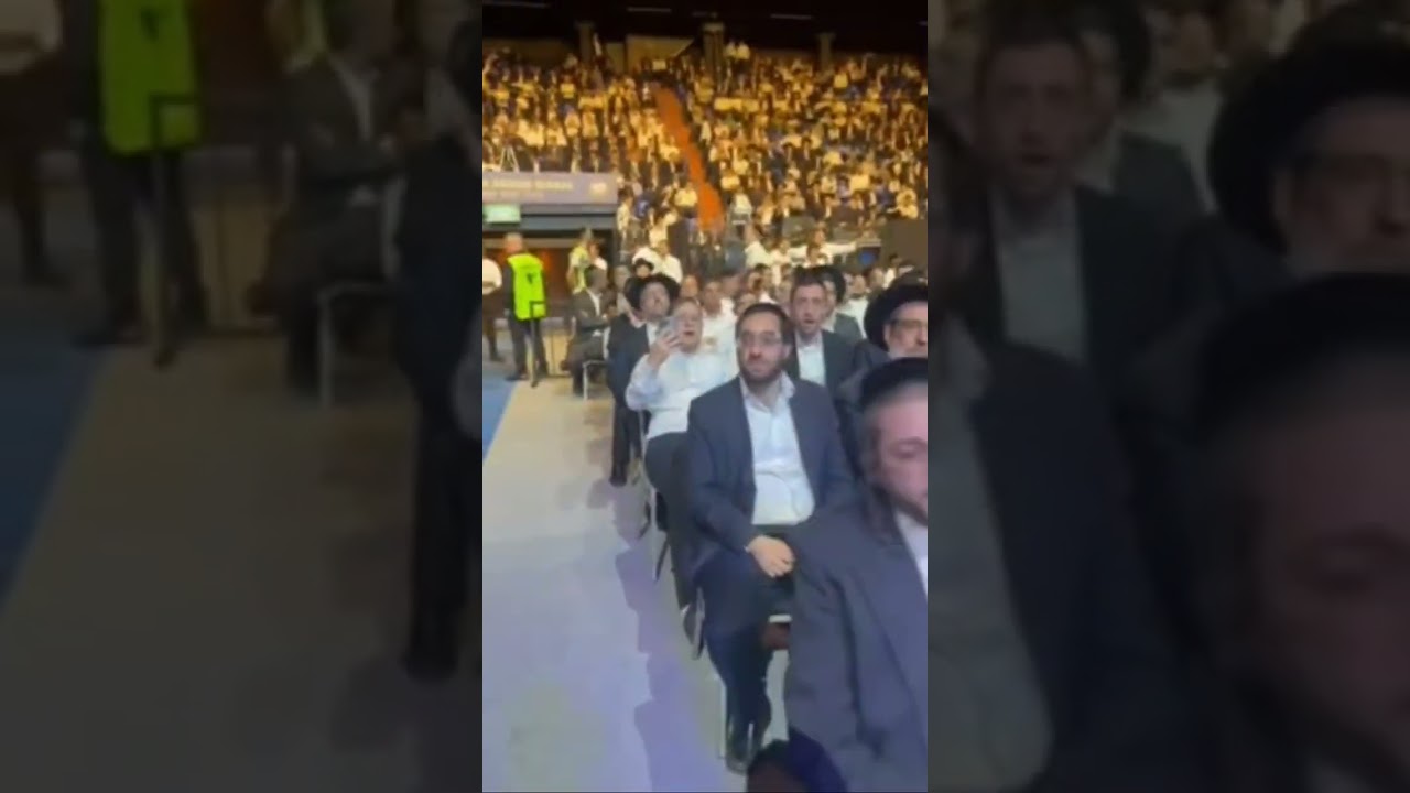 מוטי שטיינמץ בארגנטינה שר עם קהל האלפים זכור ברית Motty Steinmetz sings with the crowd in Argentina