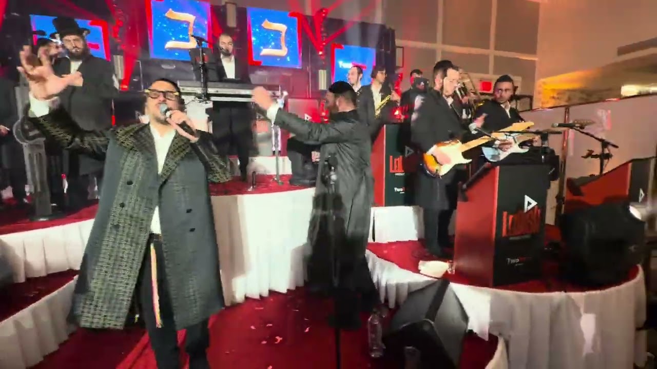 Leibish Posen on the keys & Chaim Brawn Lipa Schmeltser @ Yossi Blumenfield & Lieberman