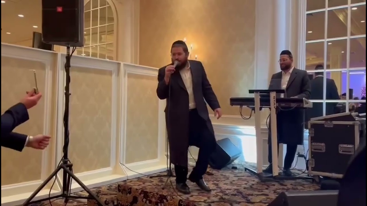 חתונה עם שייעה ברקו והקלידן שימי לעווי