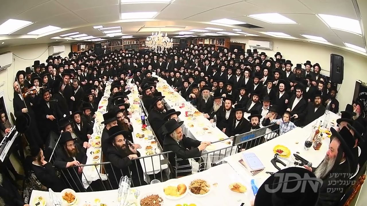 האדמו"ר מבישטינא ביים טיש לרגל י"ט כסלו