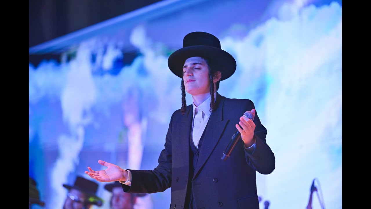 מוטי שטיימנץ במחרוזת מרגשת בביתר עילית  אירוע הכנה לימים הנוראים מיט א ברען