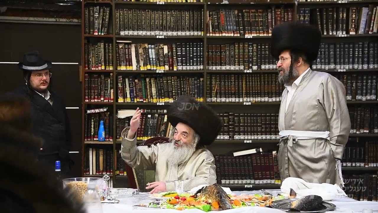 פורים אין חצר הקודש לעלוב