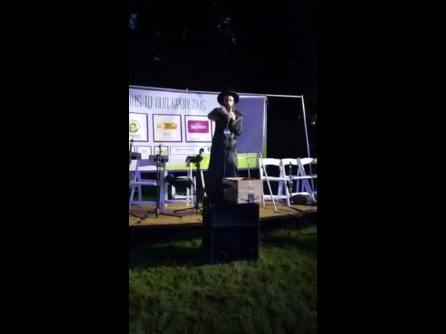 Rabbi Usher Yonah Horowitz shares his viral uber story at the Thank You Hashem Live Event.