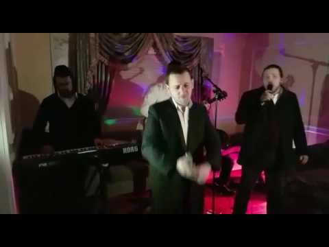 Berl karpen and freinds singing ארעם רייך from lipa schmeltzer