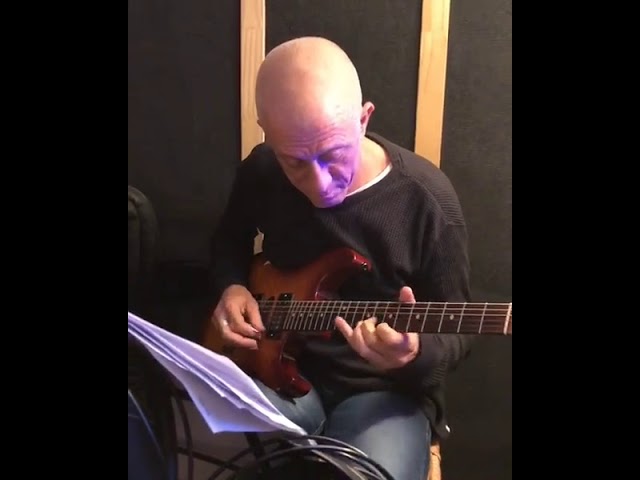 Avi singolda recording electric guitar for the upcoming shloime daskal album "hartzig 3"