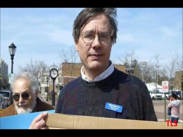 Protesting Immigration Reform and Gun Control in Lakewood Red Square