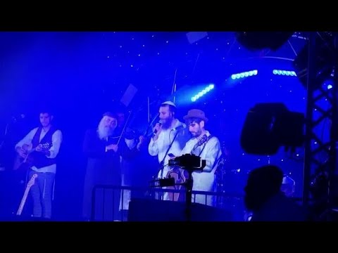 Motza Rosh Hashuna In Uman, 2021 With Berry Weber | מוצאי ראש השנה תשפ"ב
