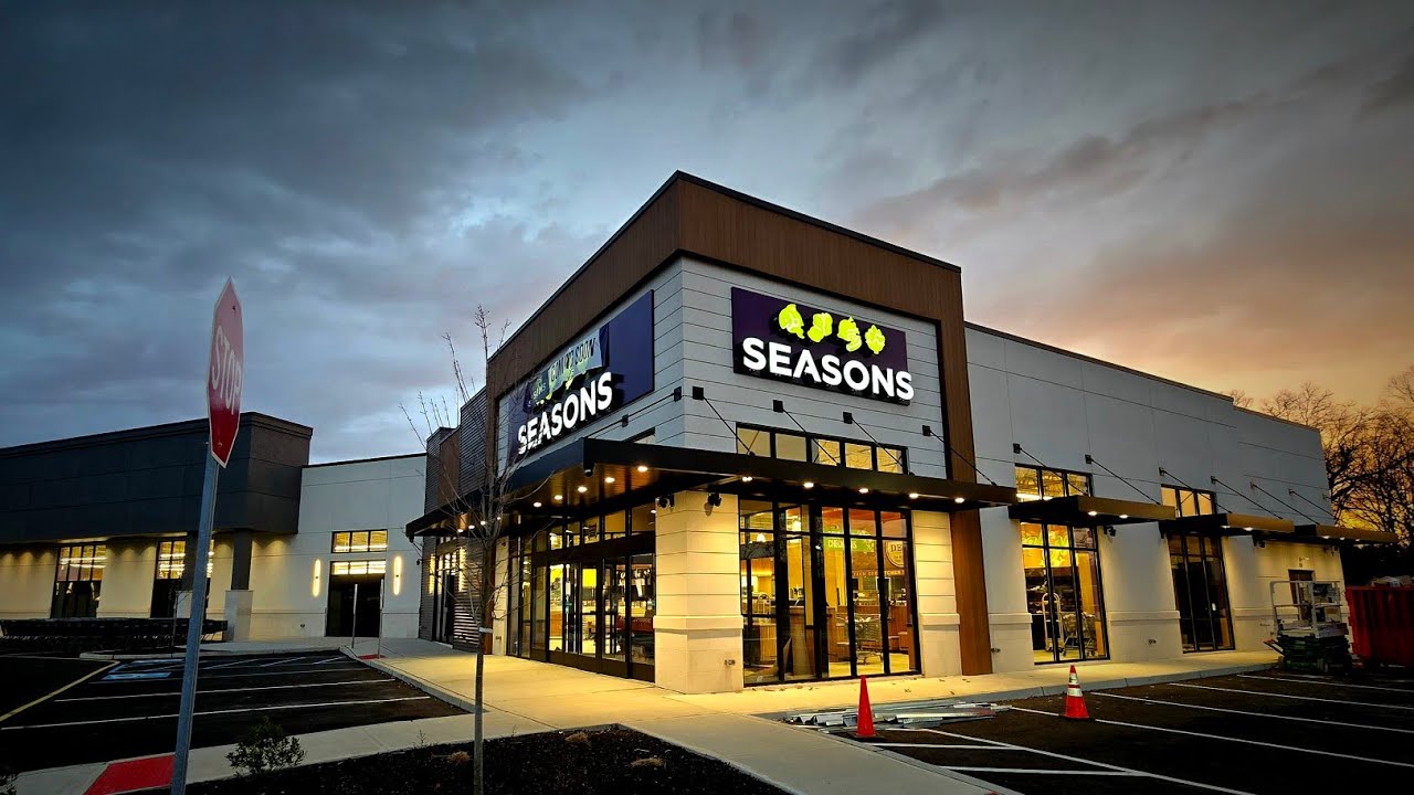 GRAND OPENING! Seasons Supermarket just opened its doors | interview W/managers, builder, sushi chef