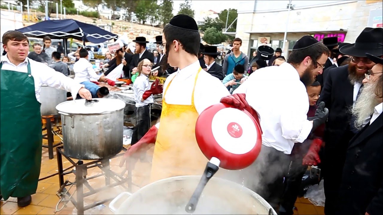 הגעלת כלים לפסח בבית שמש