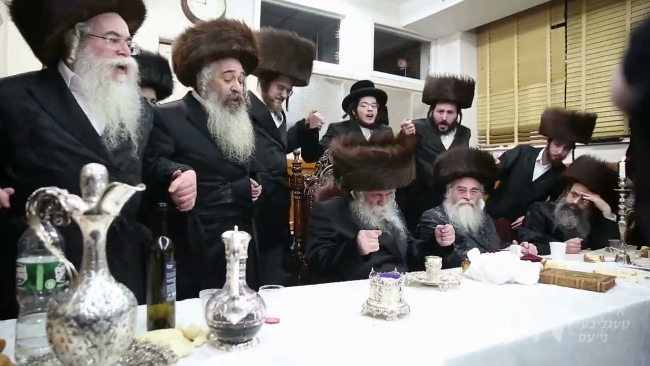 פורים אין חצר הקודש טשערנאביל