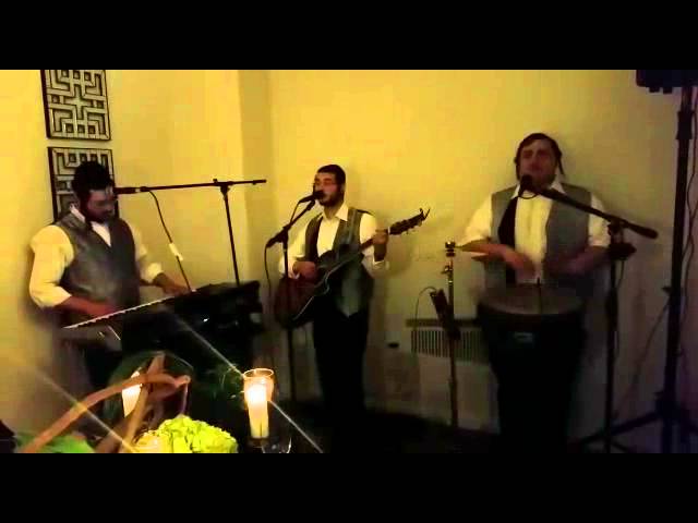 Tikkun chatzos band ברכנו בשלום by yehuda green