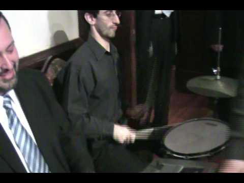 Manny Tuzman, Shmuel Ziegler and Yanky Goldenthaul Play The Badekin