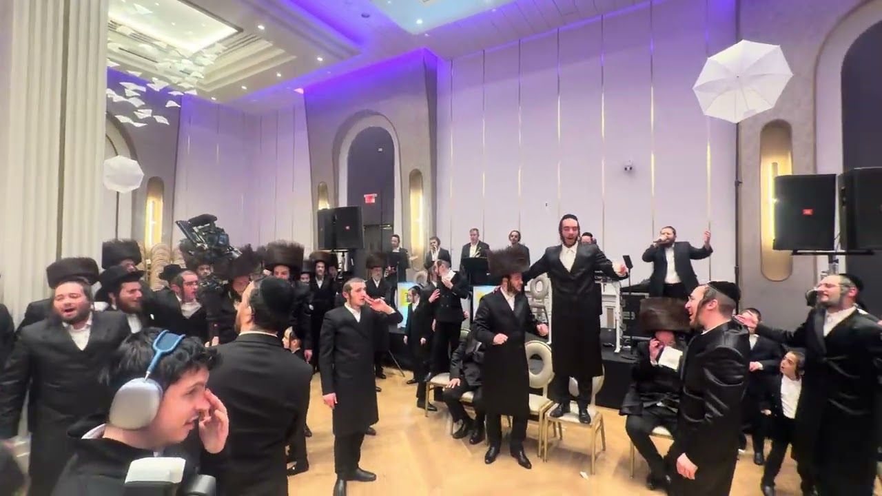 Avrumi Berko on the keys & Shea Berko Yisroel Duvid Kupil & Indig