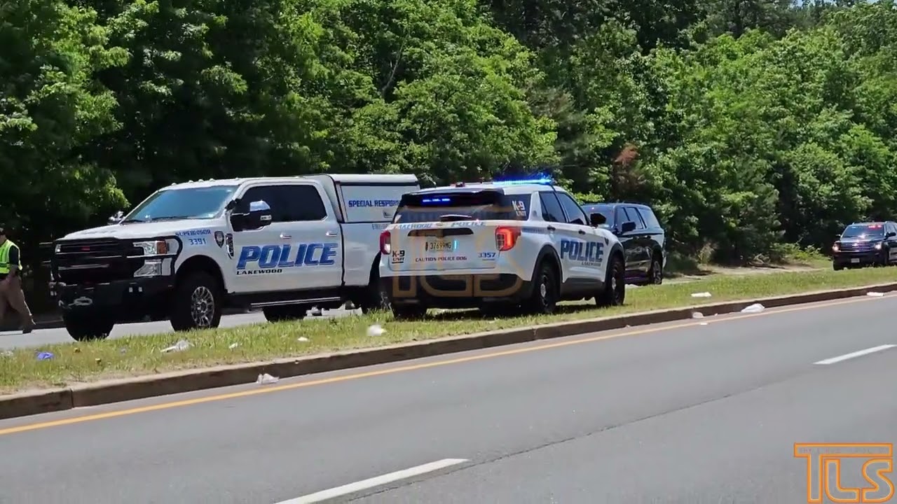 Traffic safety investigators after Two pedestrians struck