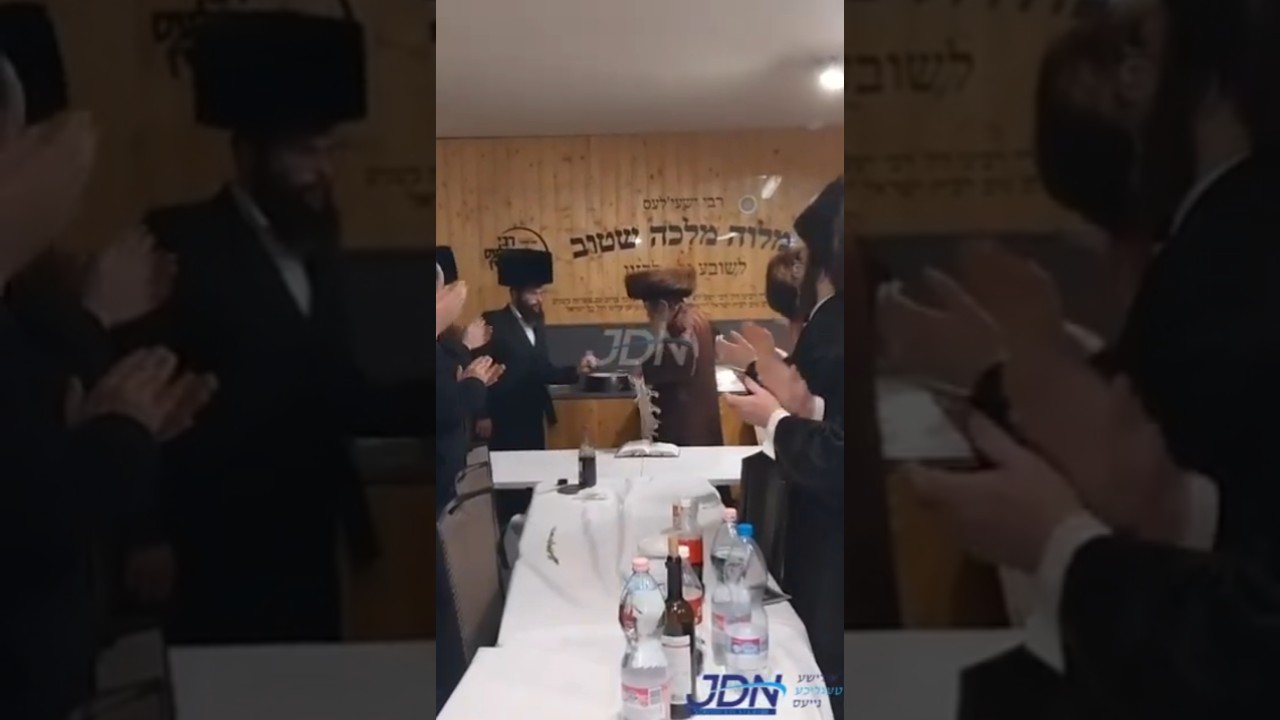 האדמו"ר מלעלוב ניקלשבורג מוצש"ק אין קערעסטיר.