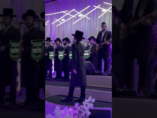 השיר החדש של בנצי קלצקין לכבוד הבר מצווה: מיינע תפילין