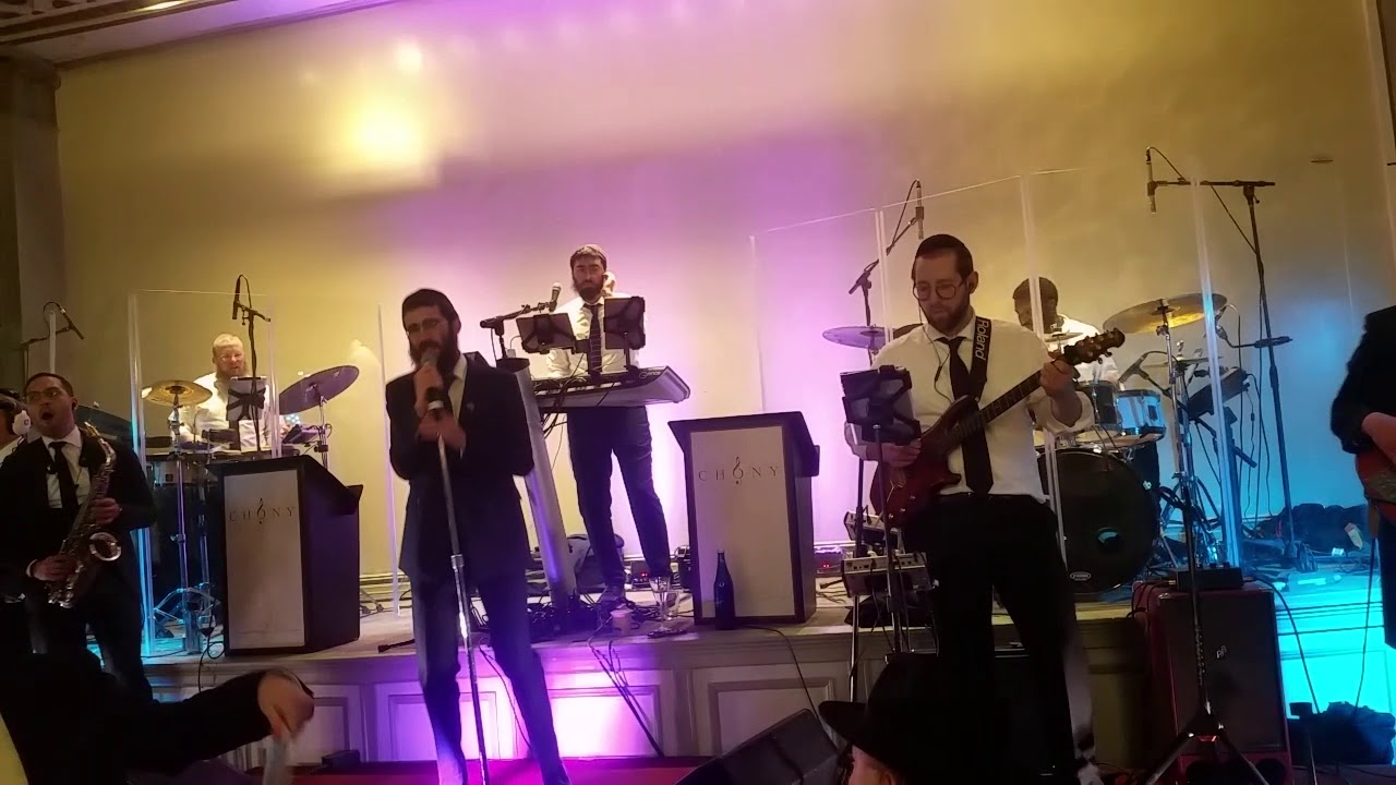 Eli Marcus at avrohom fried  wedding, first dance intro