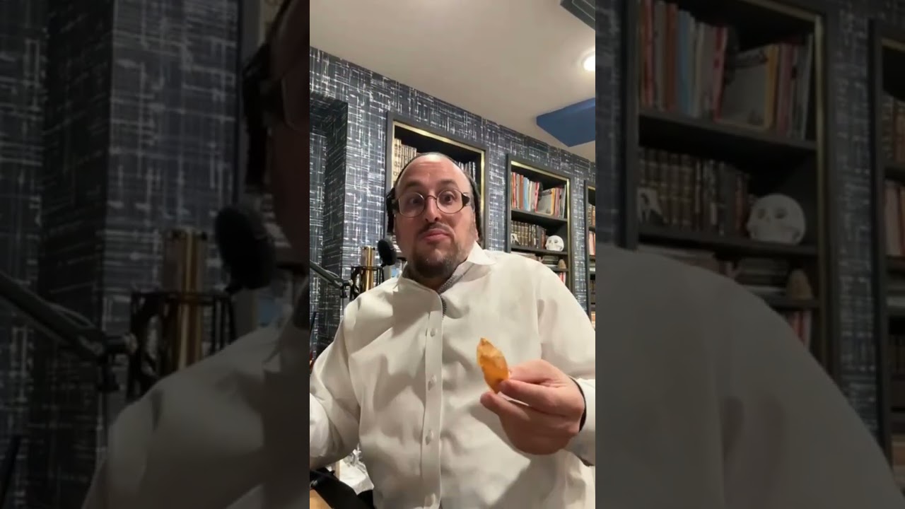 Lipa Schmeltzer and Gershy Schwartz
