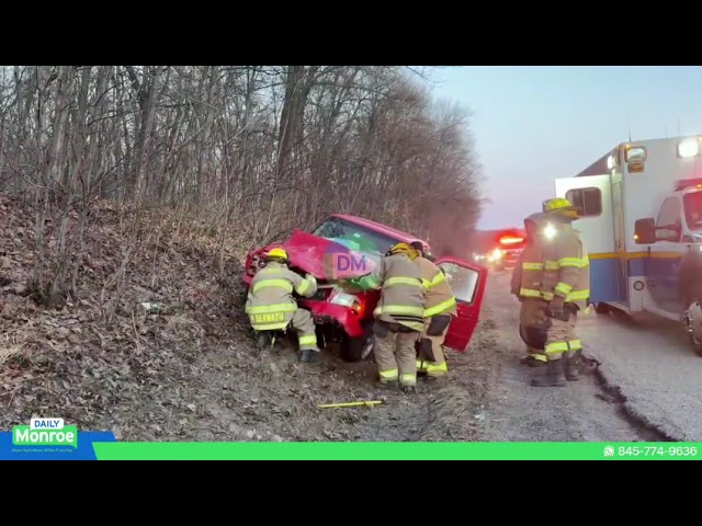 Crash with injuries was reported on State Route 17 near Exit 130