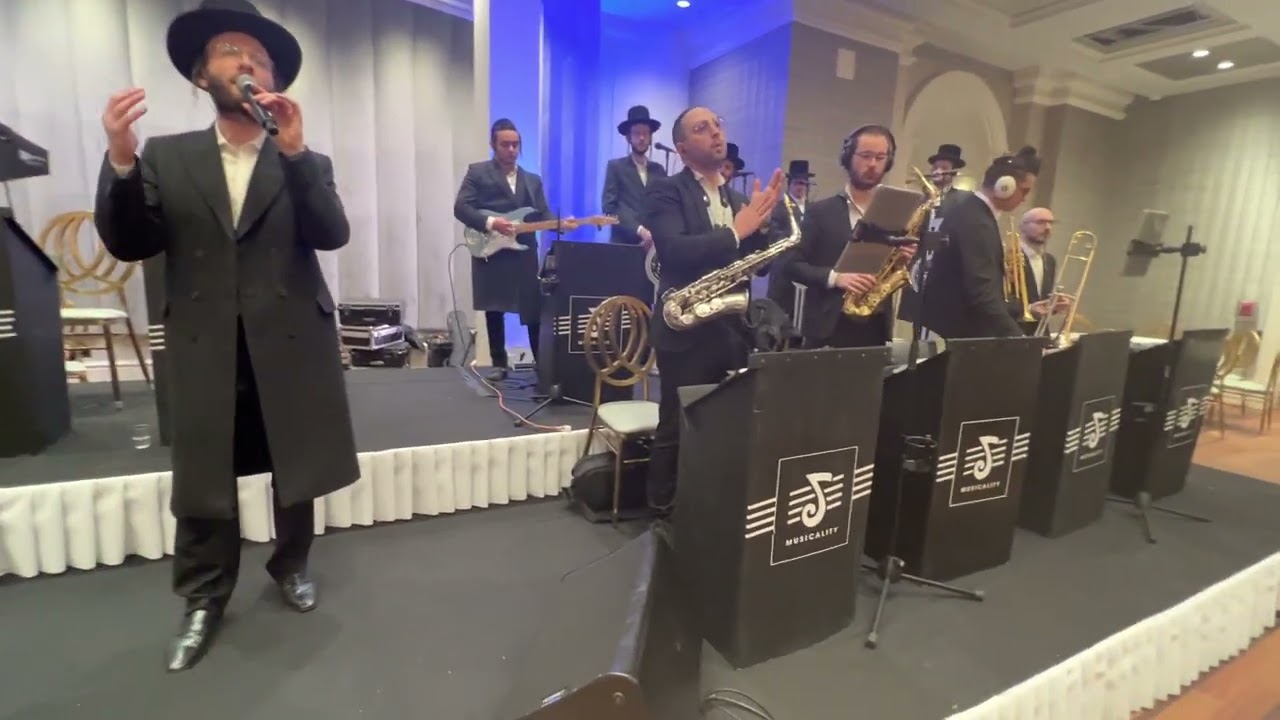 Yossi shtendig production & Menachem moskowitz singer